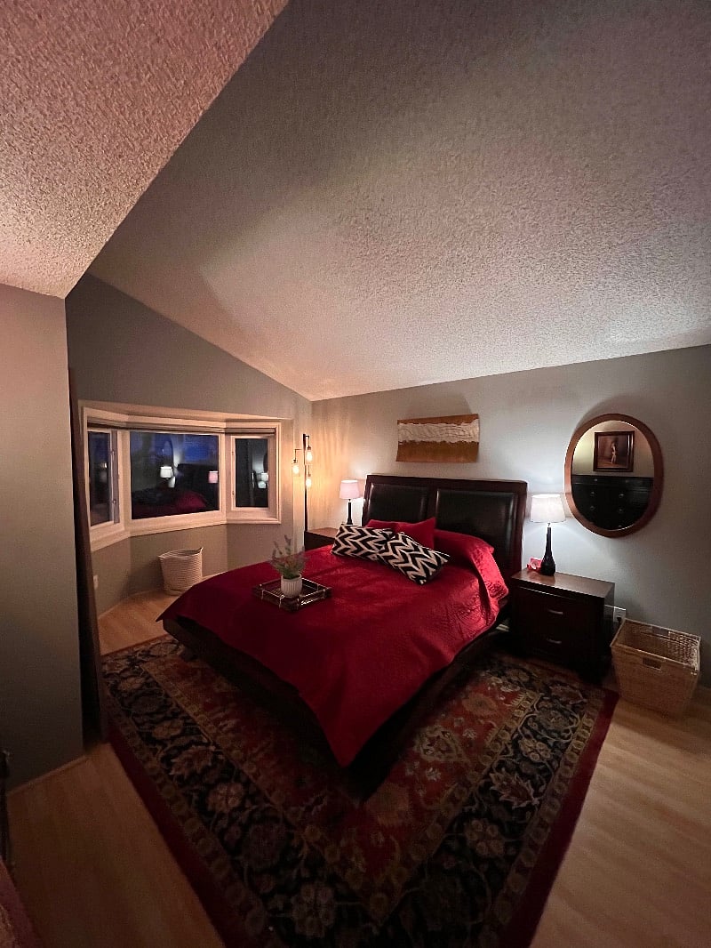 Master bedroom with double closet and double dresser. Queen bed with Tempur-Pedic matress that is so comfortable.