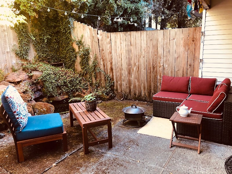 Propane firepit with private fenced backyard