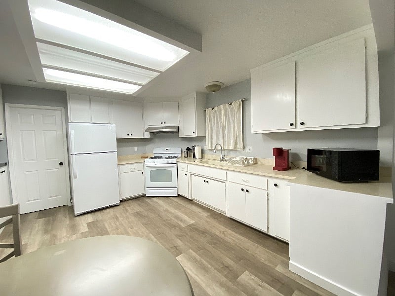 Furnished Finder property 303526_2 photo 8