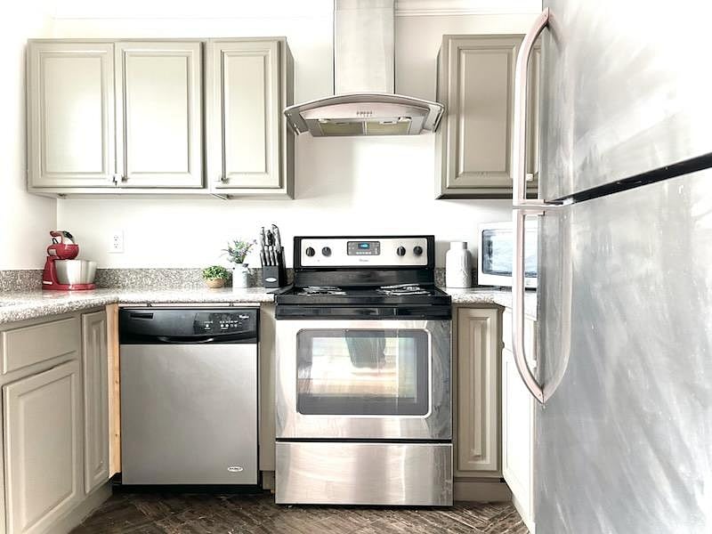 Furnished Finder property 303555_1 photo 6