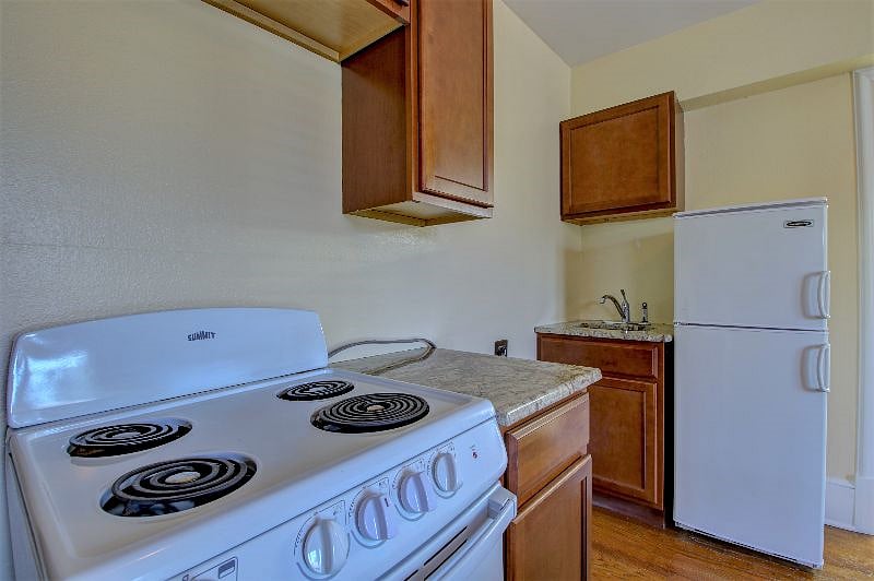 Furnished Finder property 303693_2 photo 5