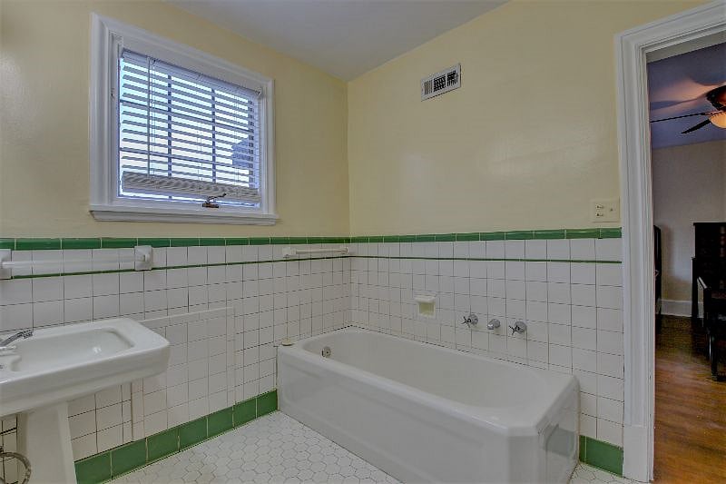 Furnished Finder property 303693_2 photo 7