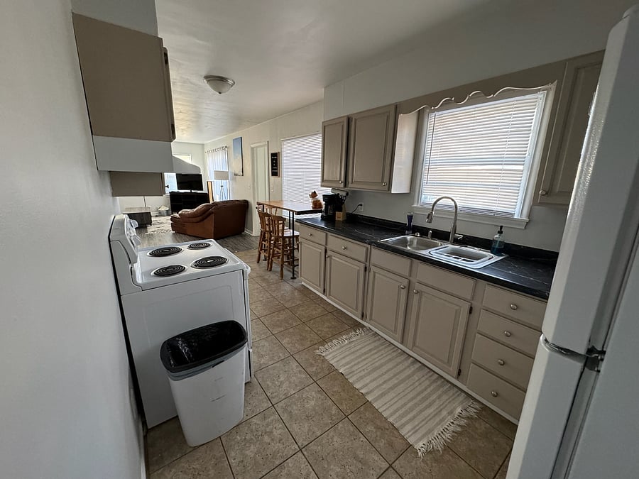 Furnished Finder property 303798_2 photo 3