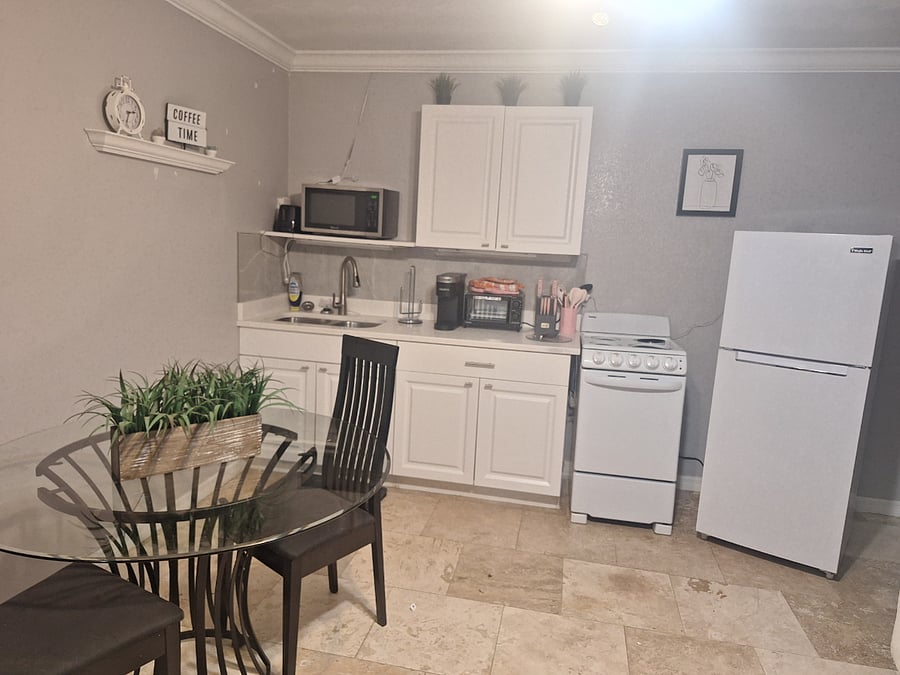 Furnished Finder property 303804_1 photo 3
