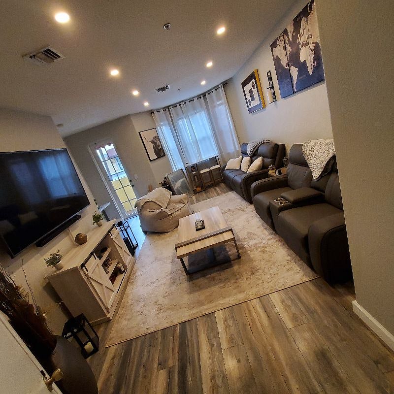 Furnished Finder property 303925_1 photo 13