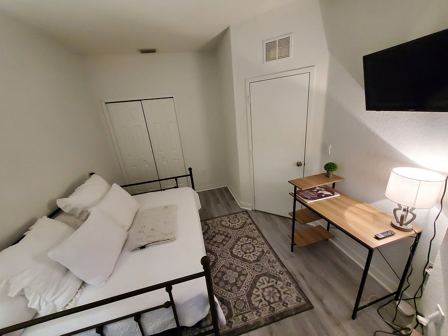 Furnished Finder property 303925_1 photo 17
