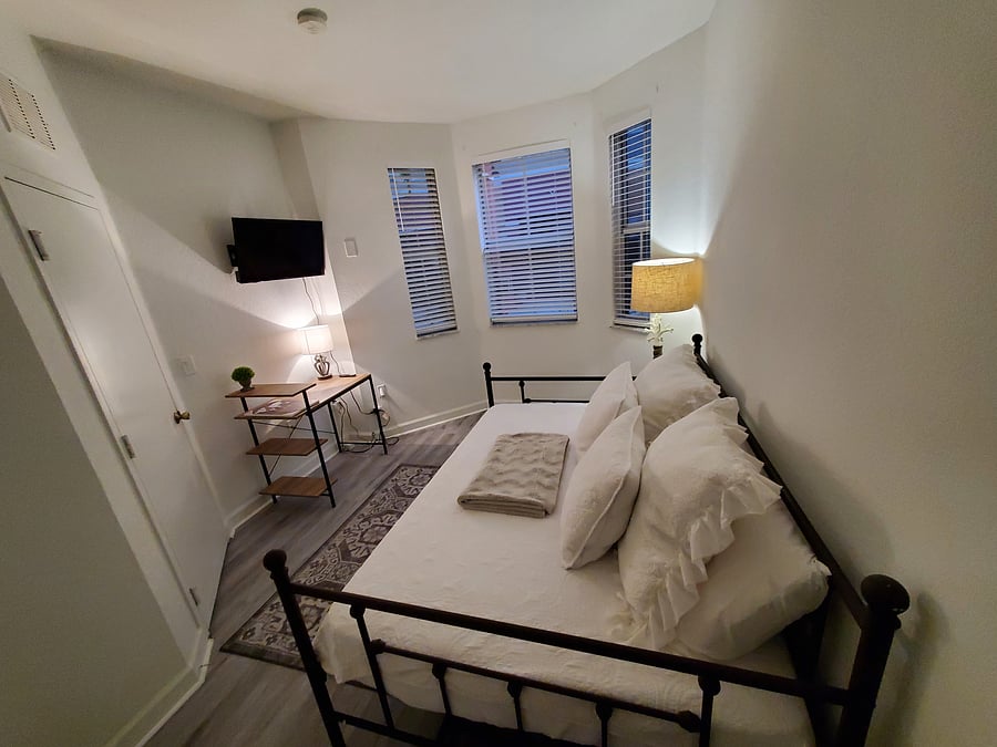 Furnished Finder property 303925_1 photo 23