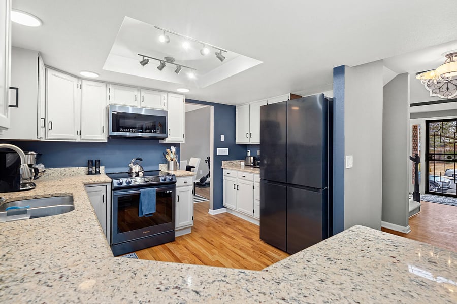 Furnished Finder property 303942_3 photo 10
