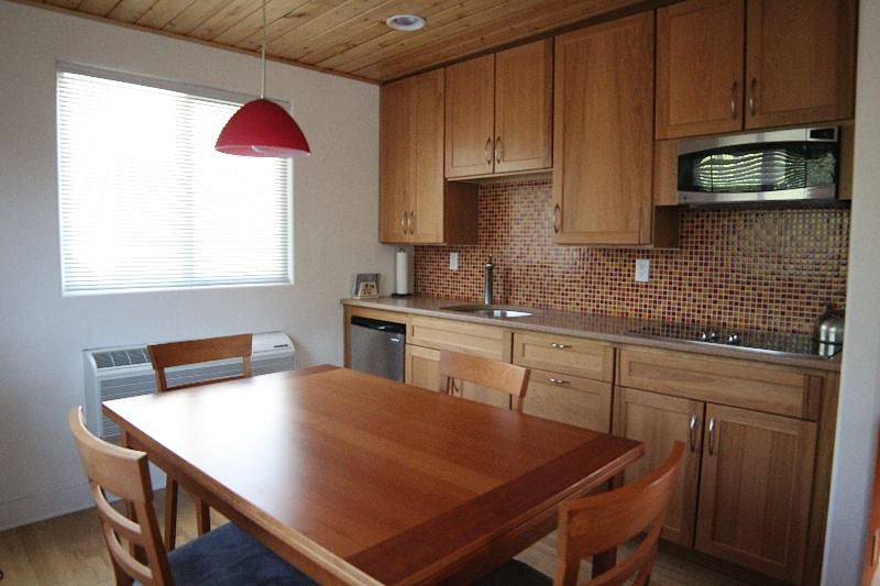 Furnished Finder property 303951_1 photo 3