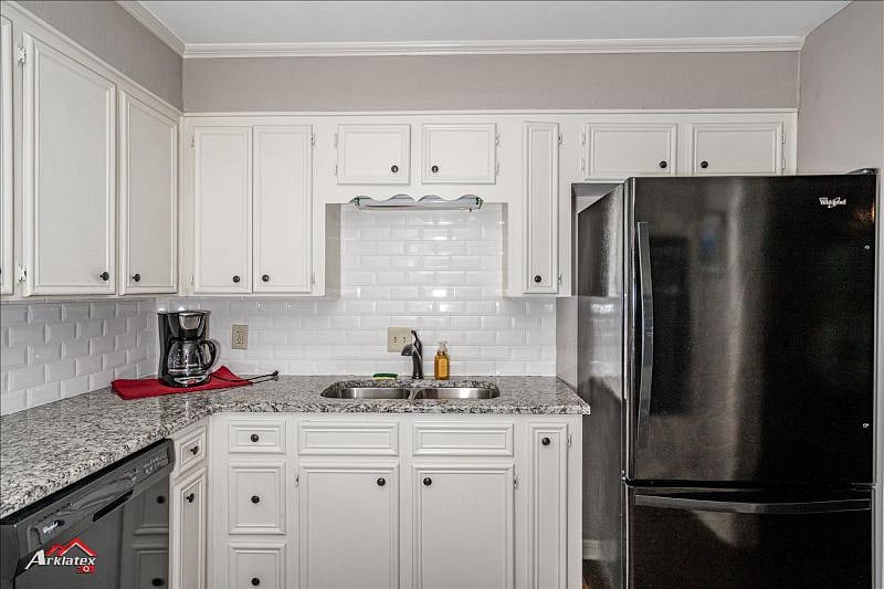 Furnished Finder property 303955_1 photo 5