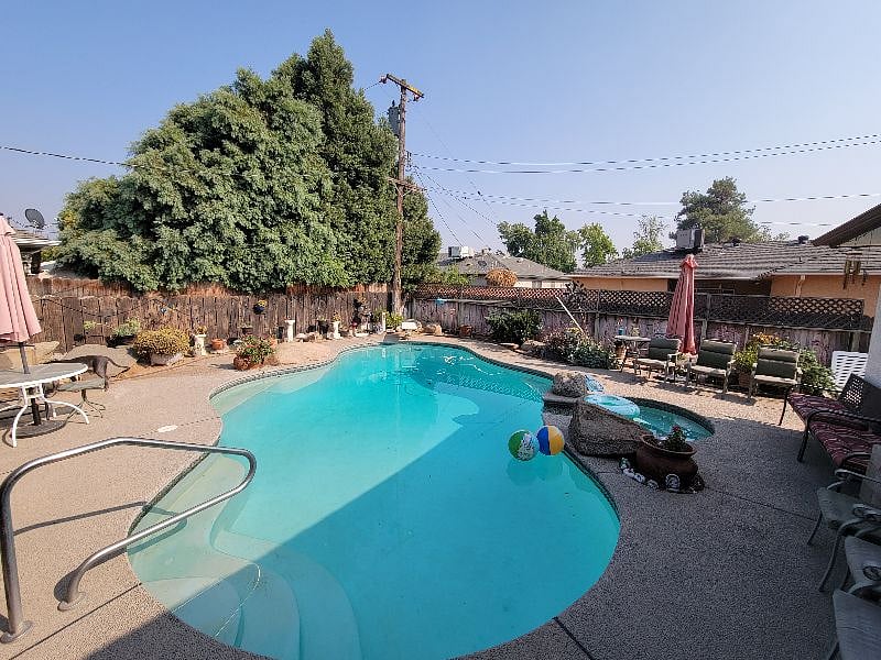 Furnished Finder property 304082_1 photo 4