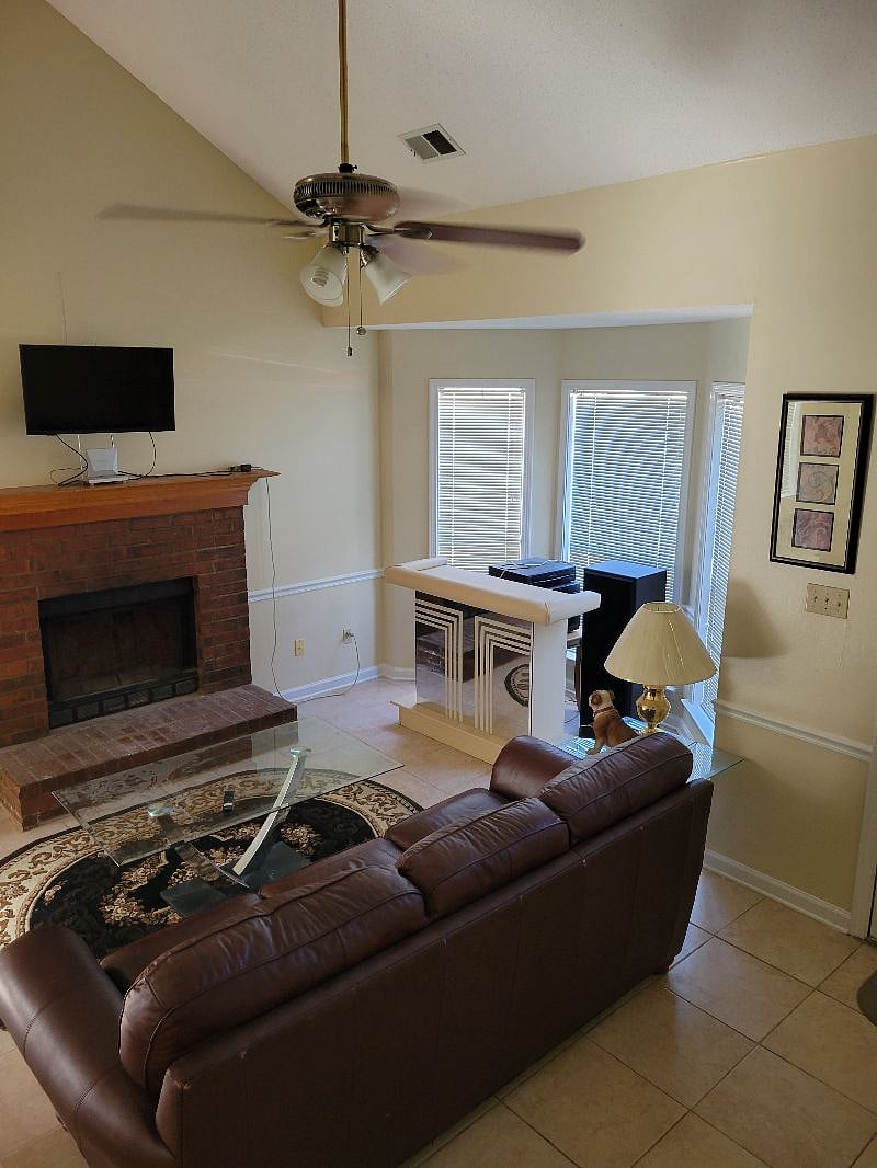 Furnished Finder property 304124_1 photo 3