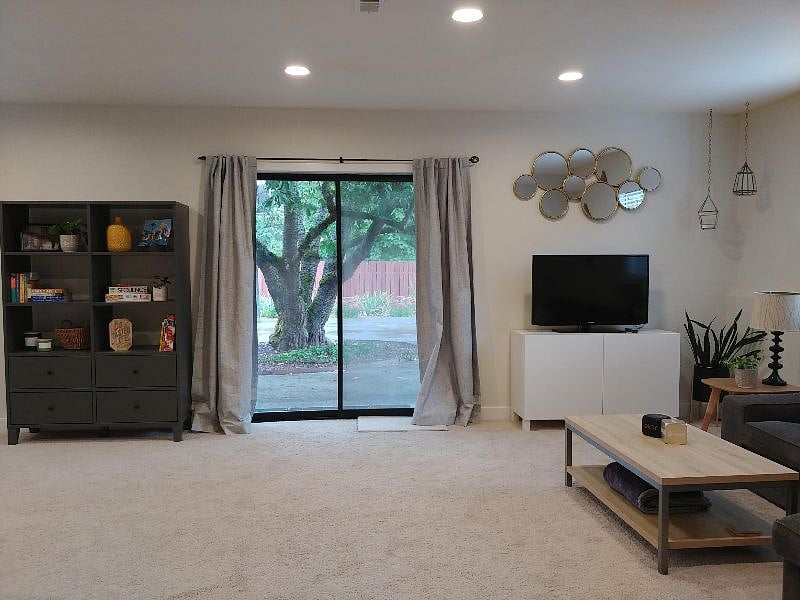 Furnished Finder property 304290_1 photo 4