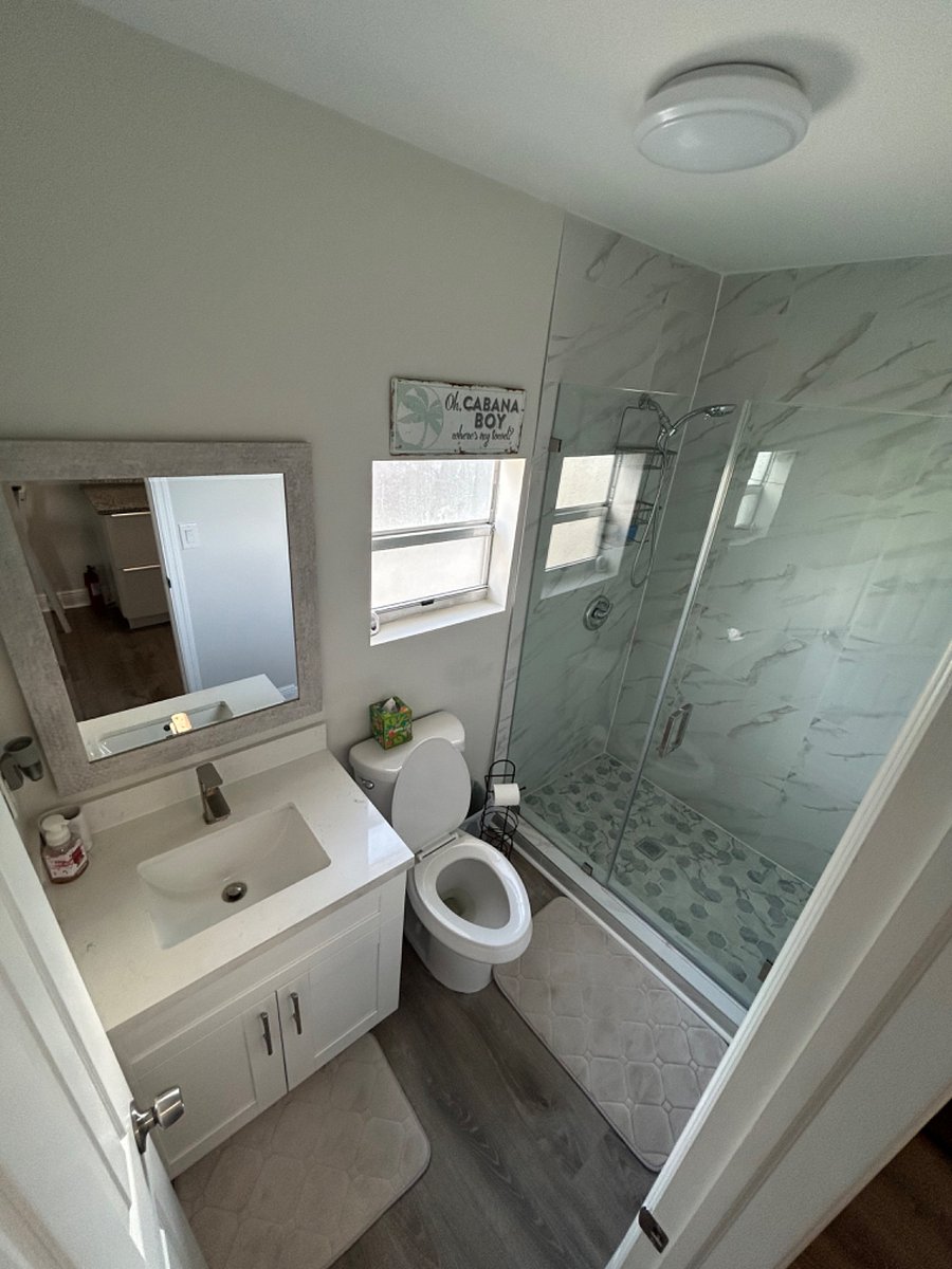 Spacious bathroom