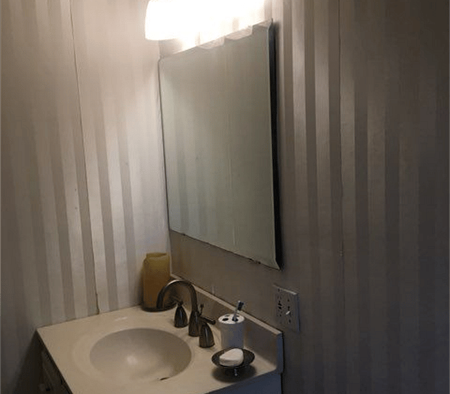Bathroom sink