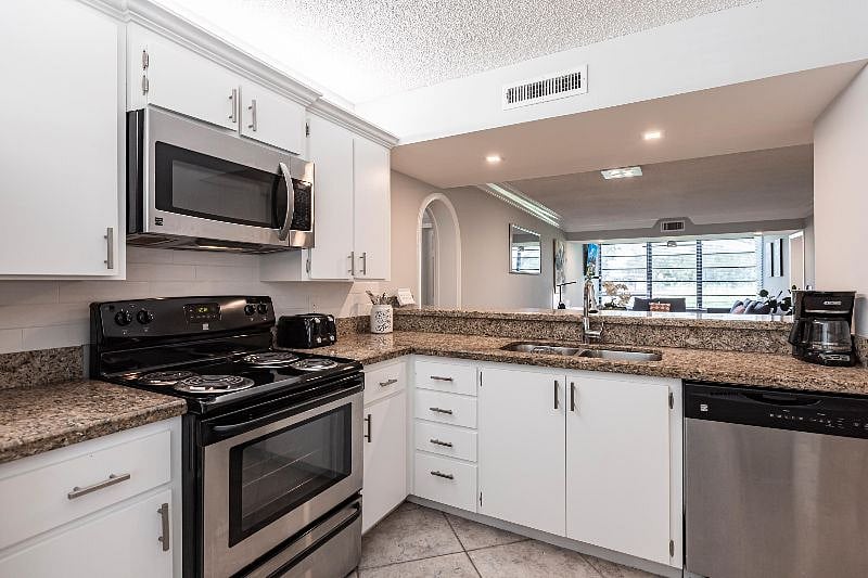 Furnished Finder property 304493_1 photo 6