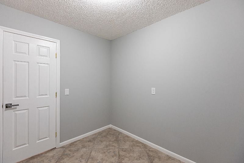 Furnished Finder property 304493_1 photo 22