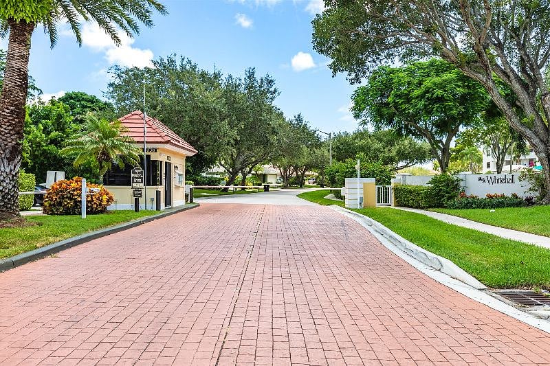 Furnished Finder property 304493_1 photo 1