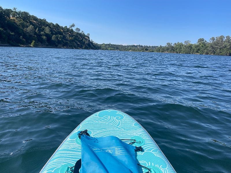 Minutes away to Natomas Lake paddle boarding and kayaking