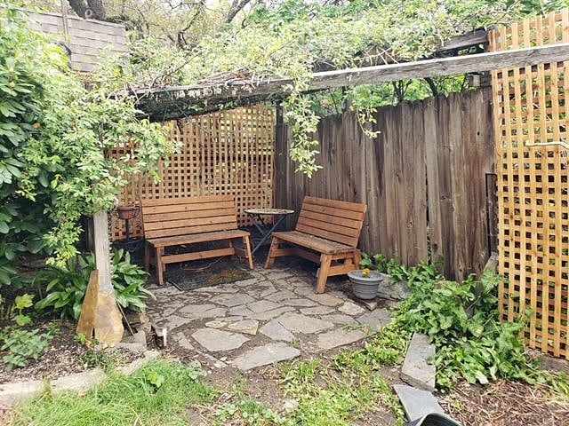 Tune out the world in your Secret Garden