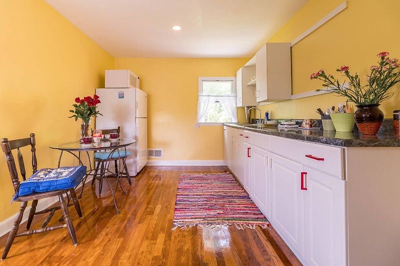 Lovely Room - Kitchenette