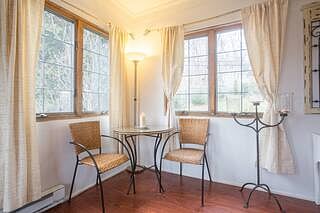 Sunny Room