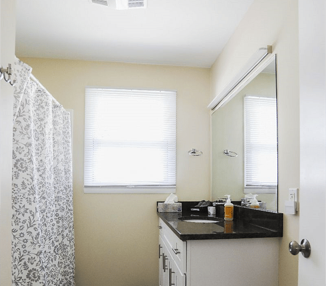 Full bath with linen closet