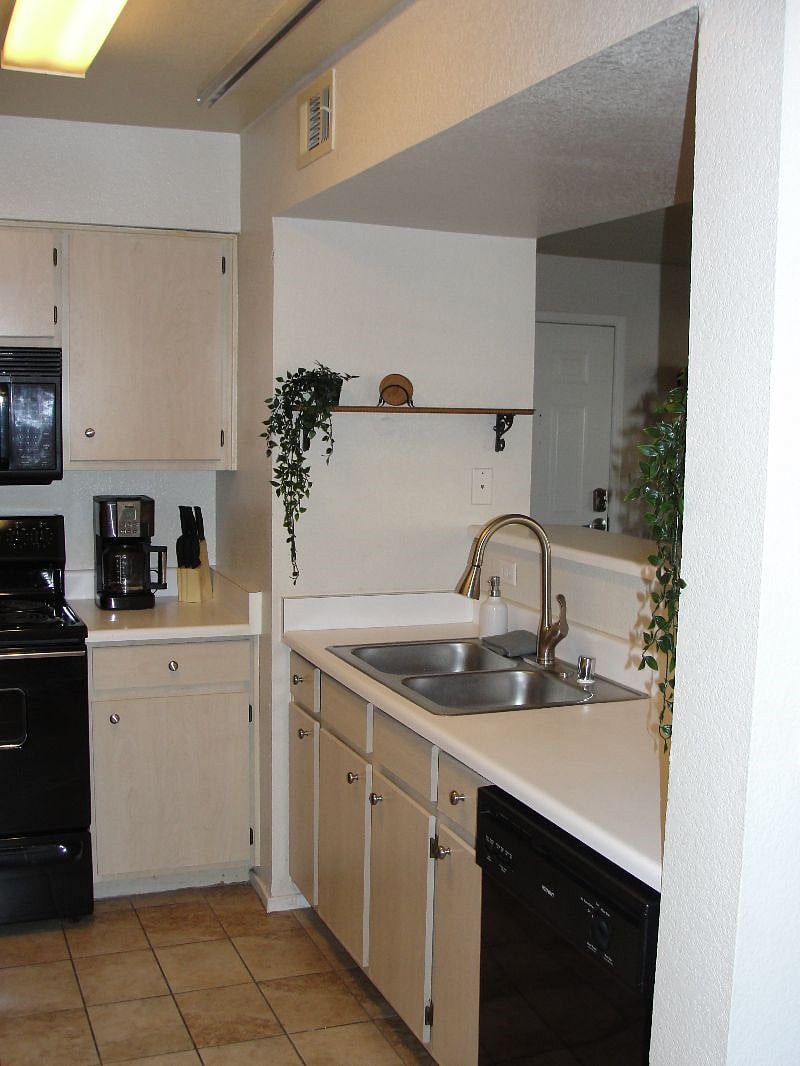 Furnished Finder property 304725_1 photo 6