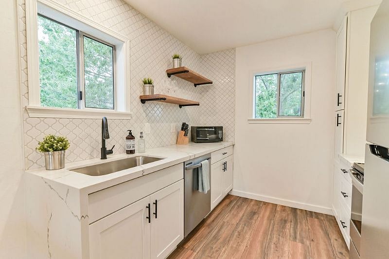 Furnished Finder property 304773_1 photo 1