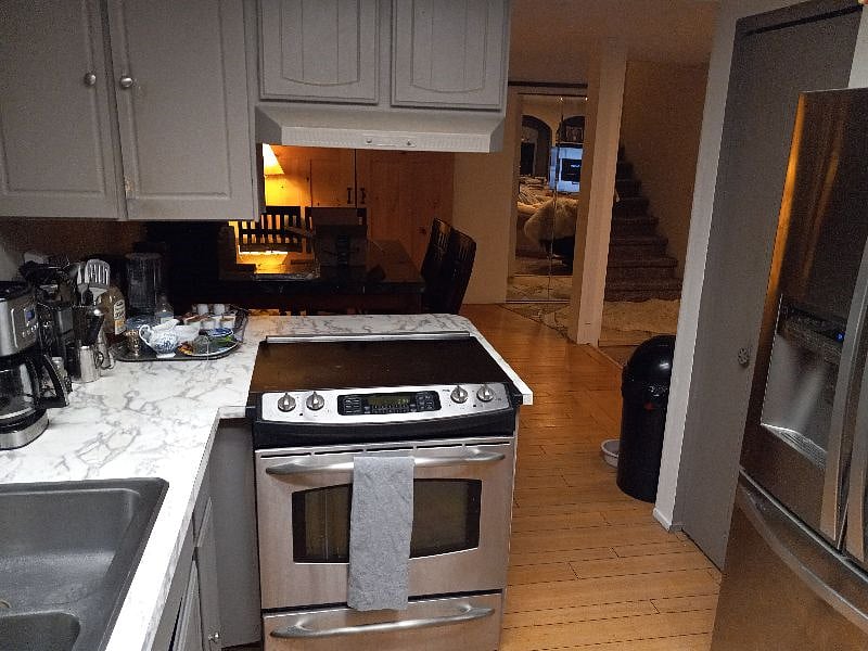 Furnished Finder property 305100_1 photo 6