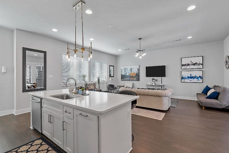 Furnished Finder property 305141_1 photo 17
