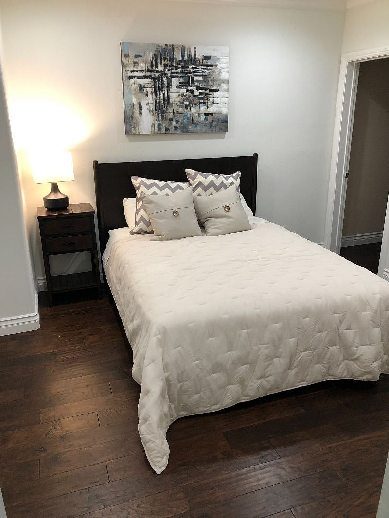 Furnished Finder property 305189_1 photo 3