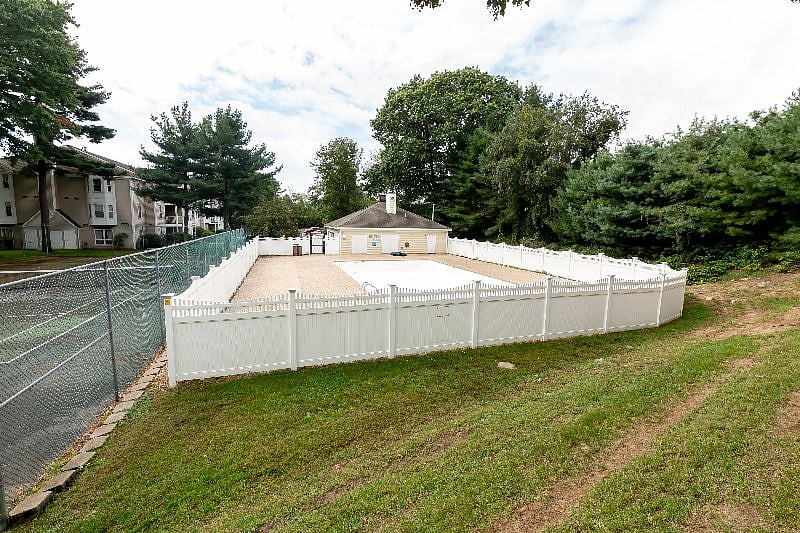 Furnished Finder property 305204_3 photo 12