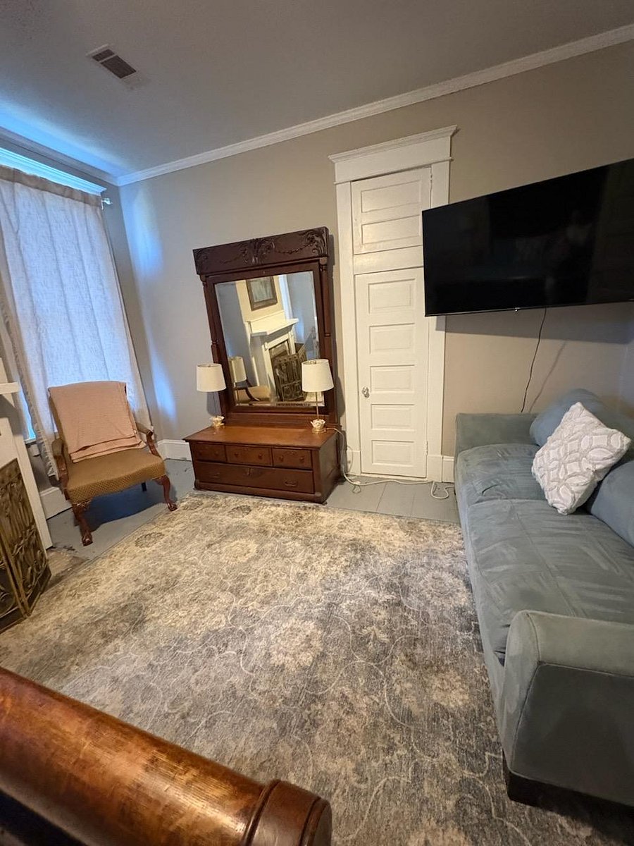 Furnished Finder property 305227_2 photo 4