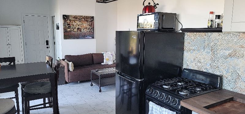 Furnished Finder property 305235_1 photo 9