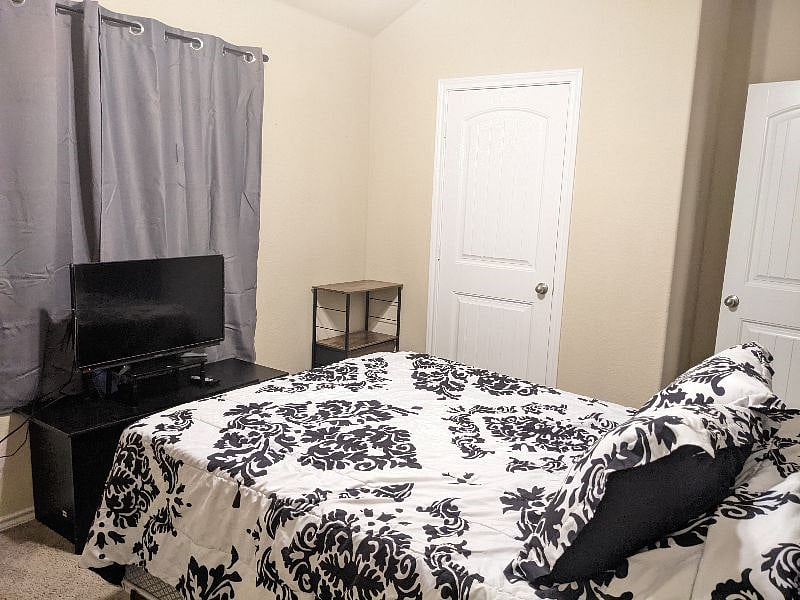 Furnished Finder property 305332_1 photo 5
