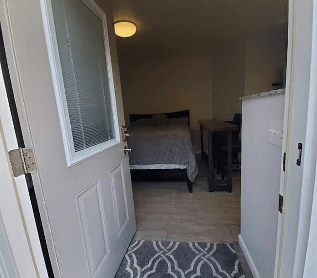 Furnished Finder property 305500_1 photo 3