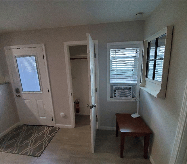 Furnished Finder property 305500_1 photo 11
