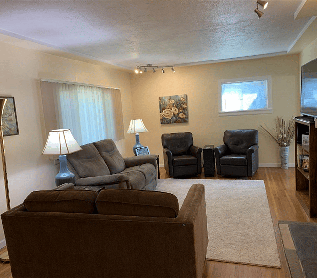 Furnished Finder property 305584_1 photo 4