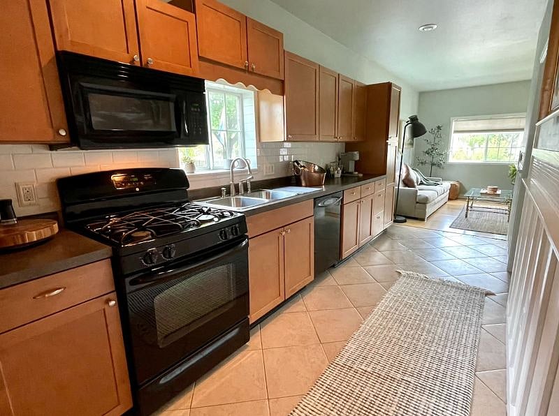 Furnished Finder property 305633_1 photo 10