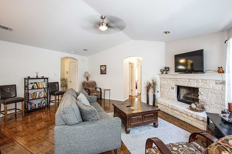 Furnished Finder property 305795_1 photo 4