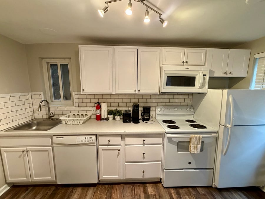 Furnished Finder property 305824_1 photo 3