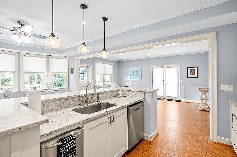 Furnished Finder property 305875_1 photo 12
