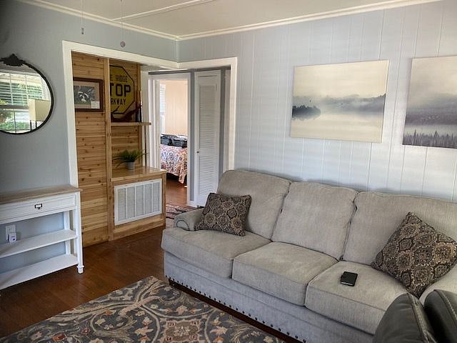Furnished Finder property 305919_1 photo 9