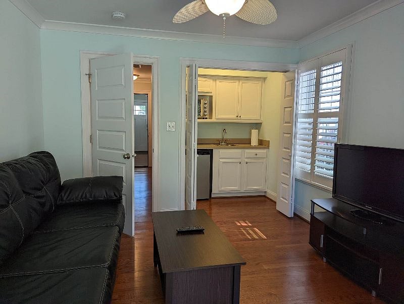 1st floor bedrom/flex room with kitchenette