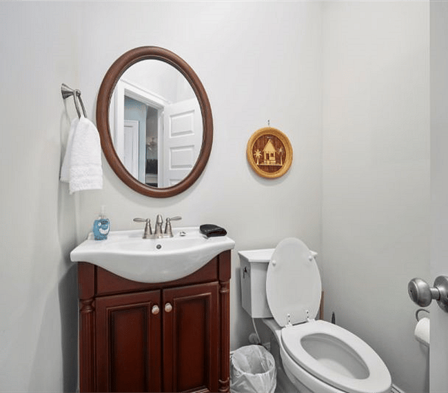 2nd floor half bath