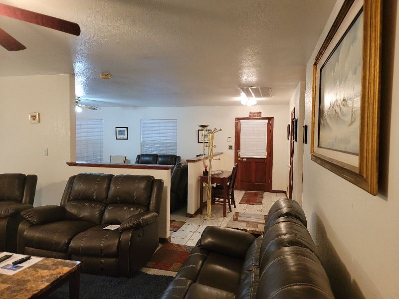 Furnished Finder property 306097_2 photo 4