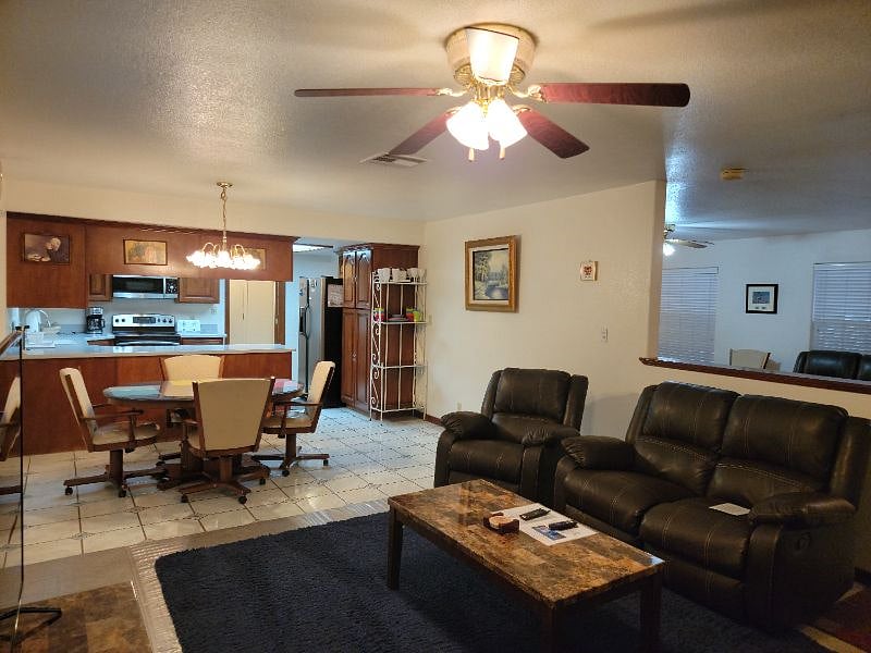 Furnished Finder property 306097_2 photo 6