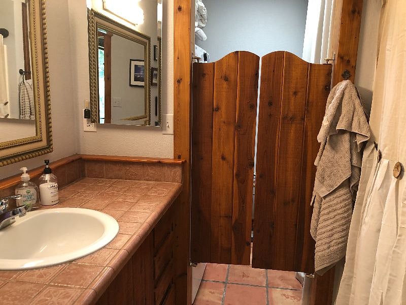 Furnished Finder property 306121_1 photo 16