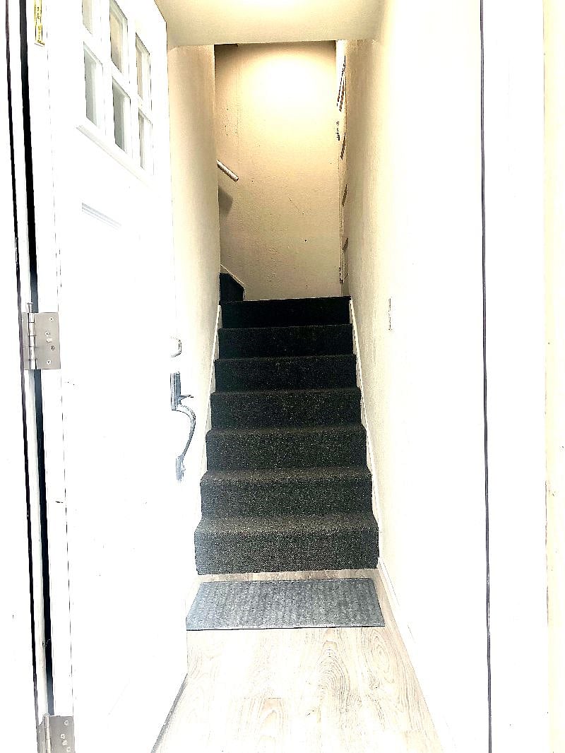 Furnished Finder property 306353_1 photo 12